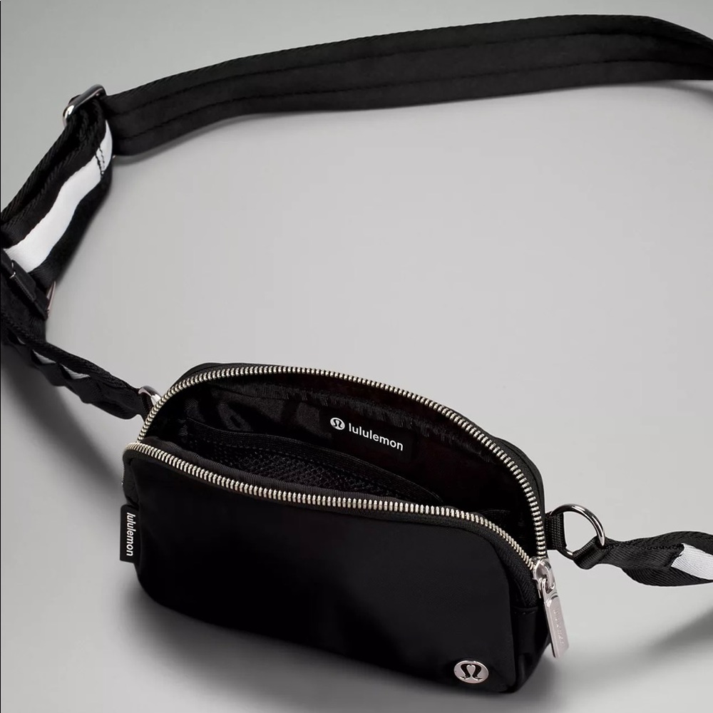Everywhere Crossbody Bag - Brand New - Picture 4 of 8